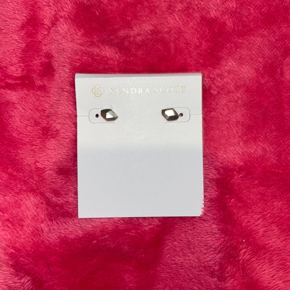 kendra scott earirngs